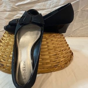 Black open toed wedges with bow detail